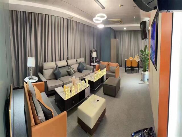 深圳天龙大道KTV娱乐会所招聘酒水促销包住宿报路费